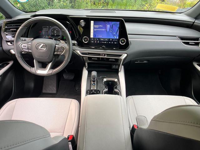 Photo of 2024 Iridium Lexus RX 350