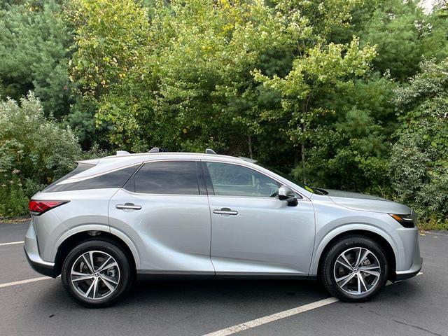 Photo of 2024 Iridium Lexus RX 350