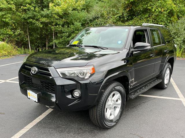 Photo of 2024 Midnight Black Metallic Toyota 4Runner