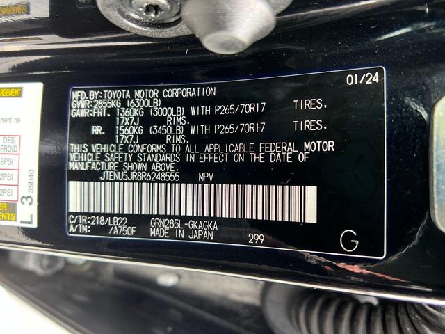 Photo of 2024 Midnight Black Metallic Toyota 4Runner