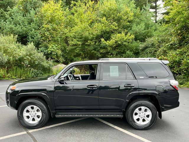 Photo of 2024 Midnight Black Metallic Toyota 4Runner