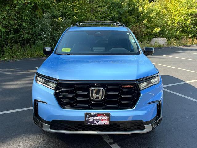 Photo of 2023 Diffused Sky Pearl Honda Pilot