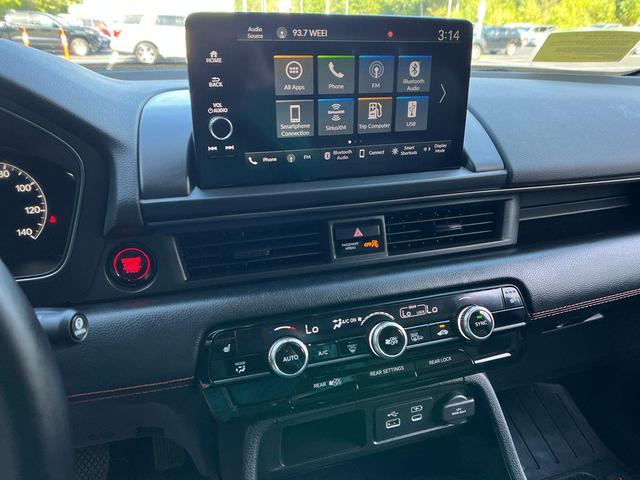 Photo of 2023 Diffused Sky Pearl Honda Pilot