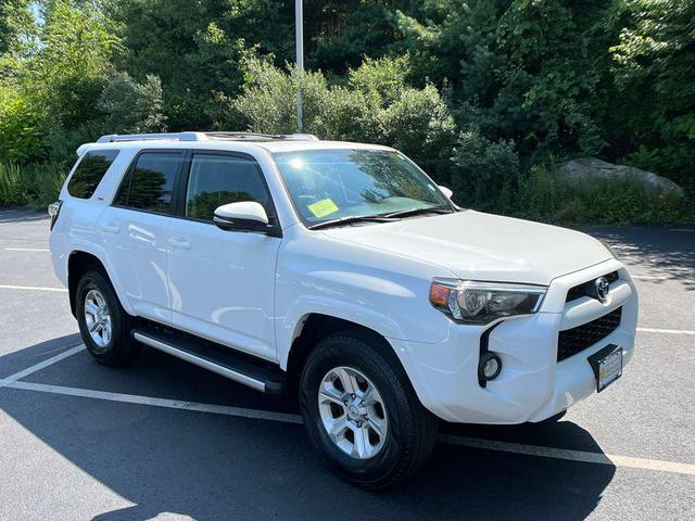 Photo of 2017 Super White Toyota 4Runner