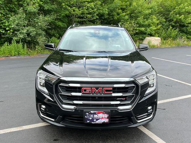 Photo of 2024 Ebony Twilight Metallic GMC Terrain
