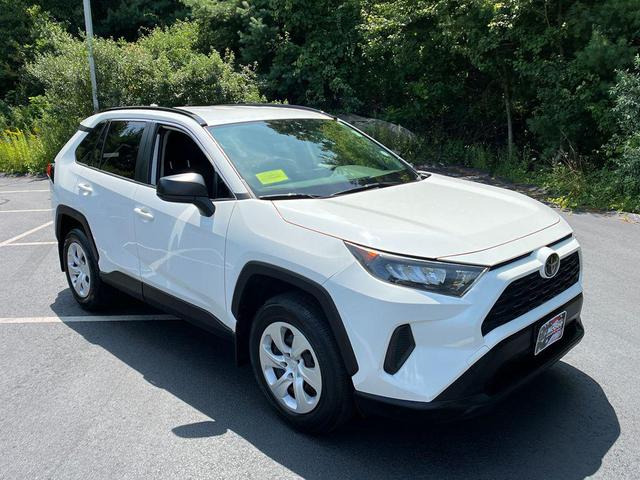 Photo of 2019 Super White Toyota RAV4