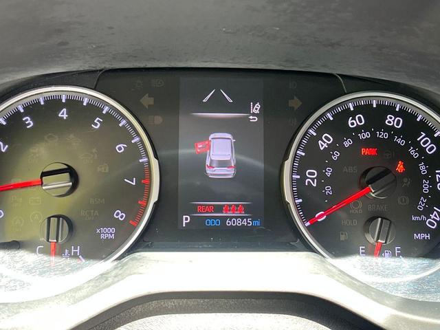 Photo of 2019 Super White Toyota RAV4