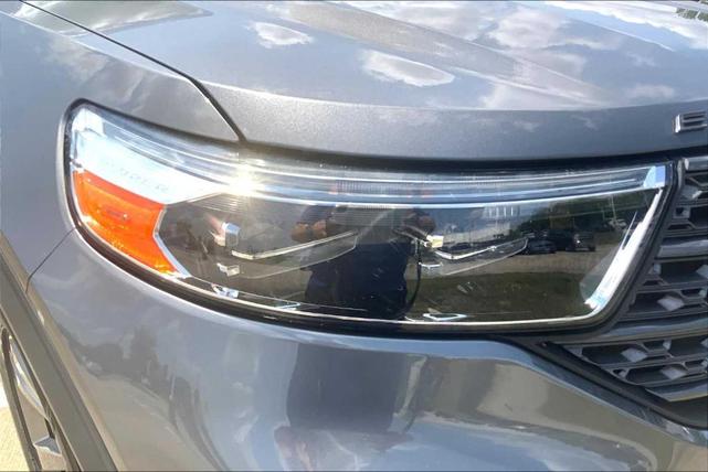 Photo of 2021 Carbonized Gray Metallic Ford Explorer
