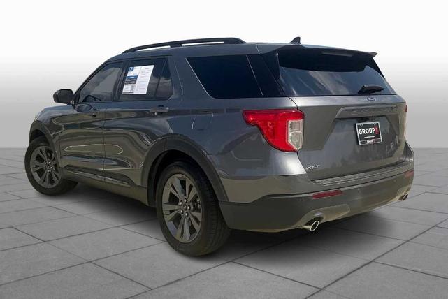 Photo of 2021 Carbonized Gray Metallic Ford Explorer
