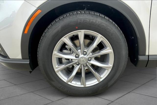 Photo of 2025 Silver Honda CR-V
