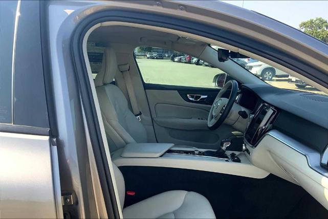 Photo of 2020 Pebble Grey Metallic Volvo S60