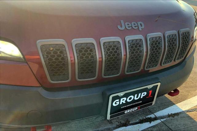 Photo of 2021 Velvet Red Pearlcoat Jeep Cherokee