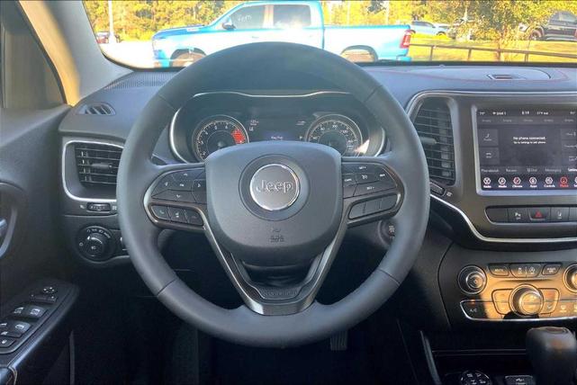 Photo of 2021 Velvet Red Pearlcoat Jeep Cherokee