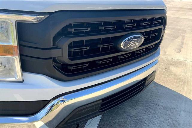 Photo of 2021 Oxford White Ford F-150