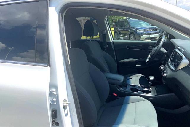 Photo of 2019 Snow White Pearl Kia Sorento