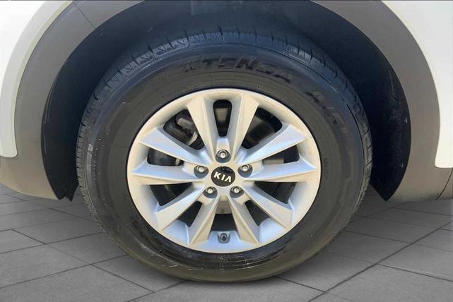 Photo of 2019 Snow White Pearl Kia Sorento