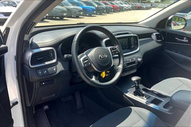 Photo of 2019 Snow White Pearl Kia Sorento