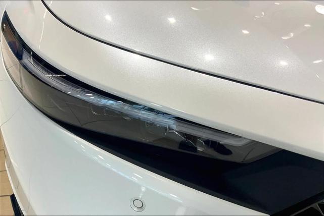 Photo of 2025 White Honda Accord Hybrid