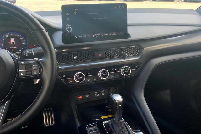Photo of 2023 Lunar Silver Metallic Acura Integra
