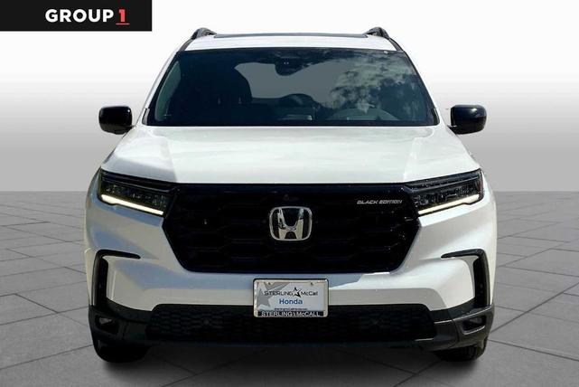 Photo of 2025 White Honda Pilot