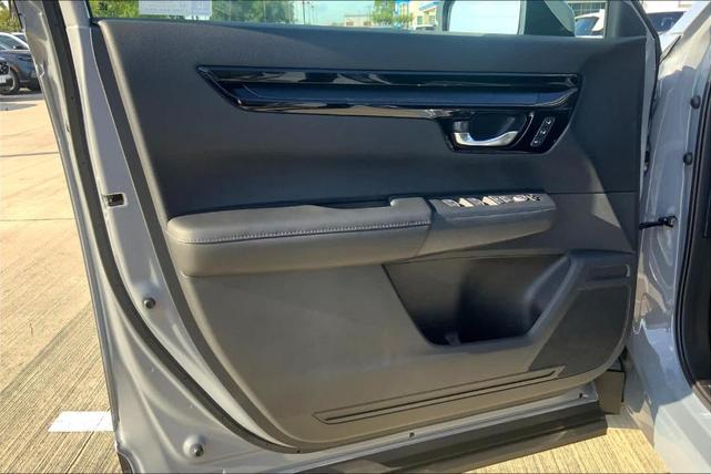 Photo of 2025 Gray Honda CR-V
