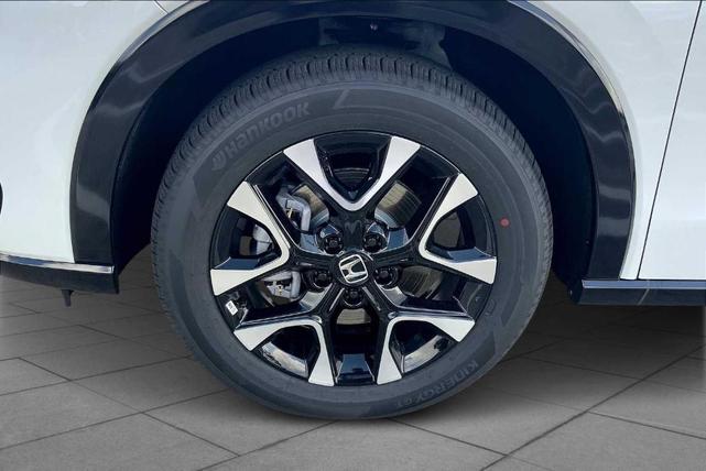 Photo of 2026 White Honda HR-V