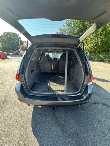 Photo of 2010 Alabaster Silver Metallic Honda Odyssey