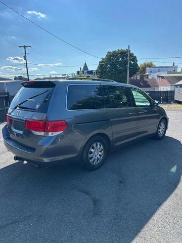 Photo of 2010 Alabaster Silver Metallic Honda Odyssey