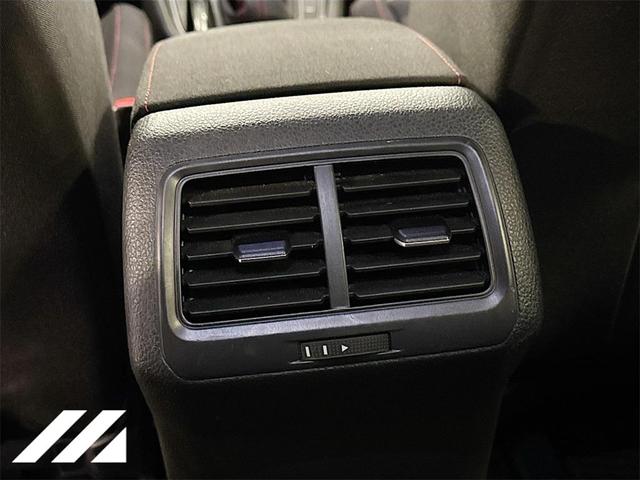 Photo of 2016 Deep Black Pearl Effect Volkswagen Golf GTI