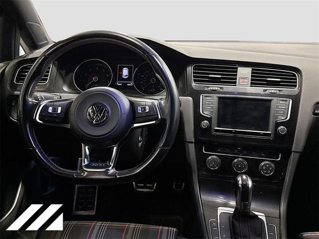 Photo of 2016 Deep Black Pearl Effect Volkswagen Golf GTI