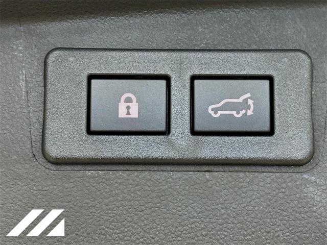 Photo of 2025 Gray Subaru Outback