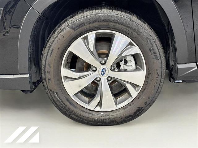 Photo of 2024 Crystal Black Silica Subaru Ascent