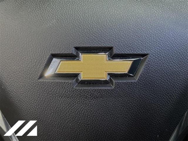 Photo of 2021 Silver Ice Metallic Chevrolet Equinox