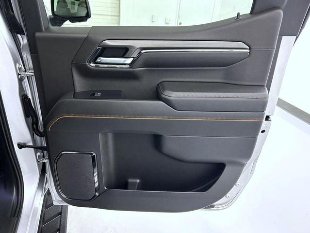Photo of 2022 Quicksilver Metallic GMC Sierra 1500