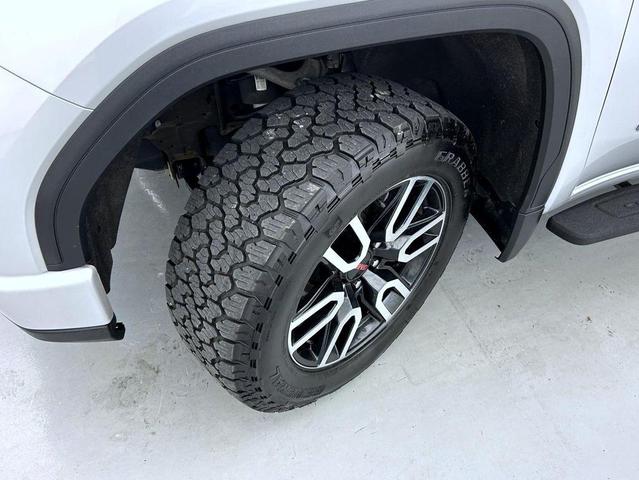 Photo of 2022 Quicksilver Metallic GMC Sierra 1500
