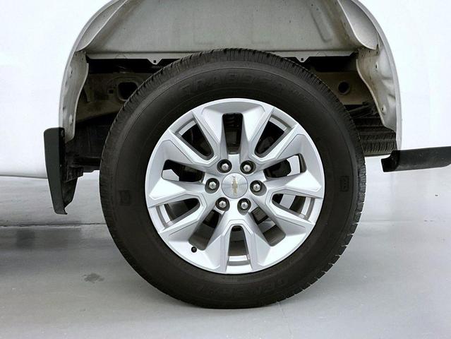 Photo of 2022 Summit White Chevrolet Silverado 1500