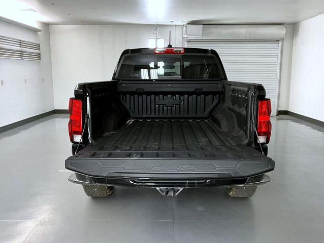 Photo of 2025 Black Chevrolet Colorado