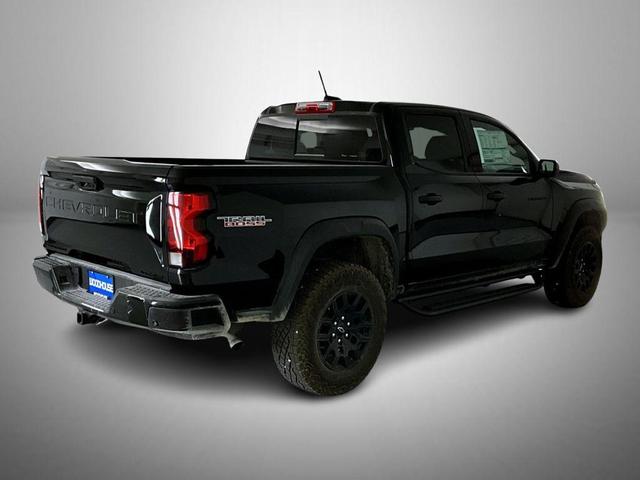 Photo of 2025 Black Chevrolet Colorado