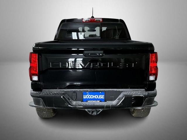 Photo of 2025 Black Chevrolet Colorado