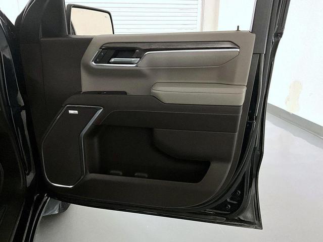Photo of 2024 Black Chevrolet Silverado 1500