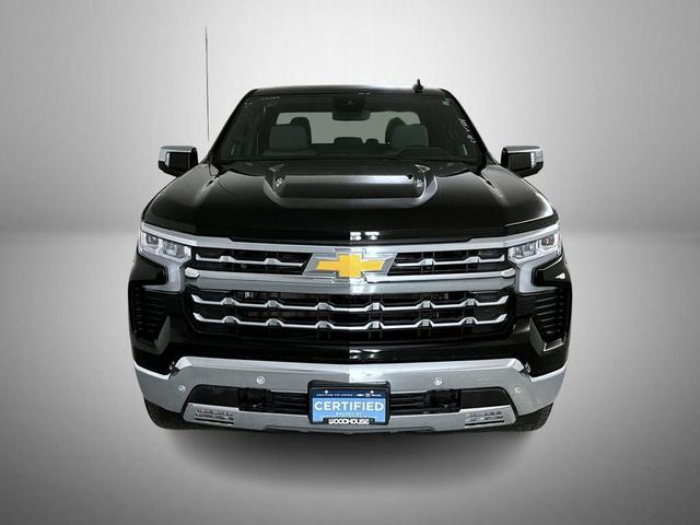 Photo of 2024 Black Chevrolet Silverado 1500