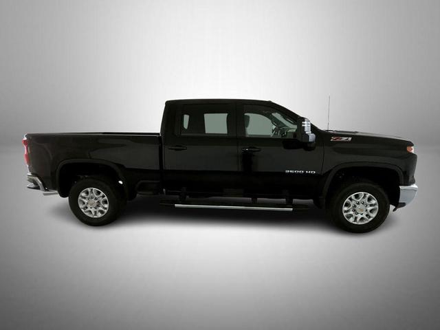 Photo of 2025 Black Chevrolet Silverado 2500