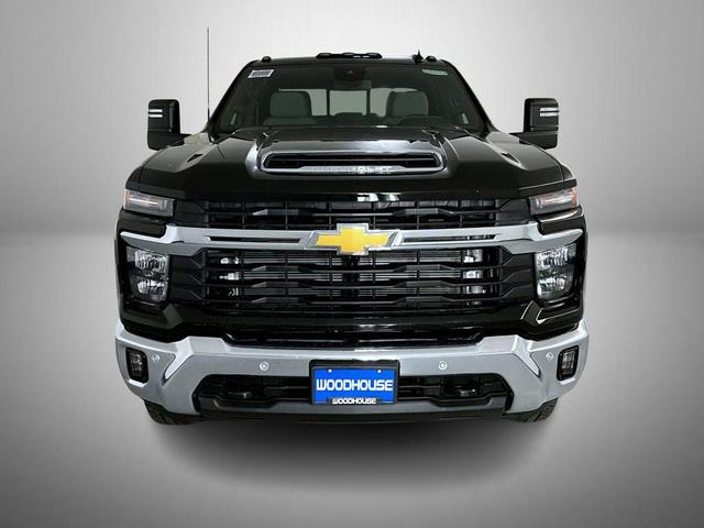 Photo of 2025 Black Chevrolet Silverado 2500