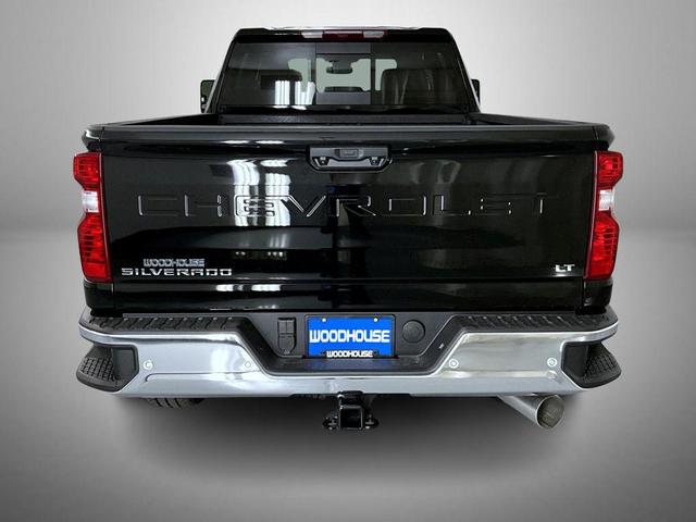 Photo of 2025 Black Chevrolet Silverado 2500