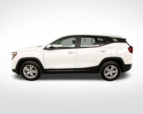 Photo of 2024 Summit White GMC Terrain