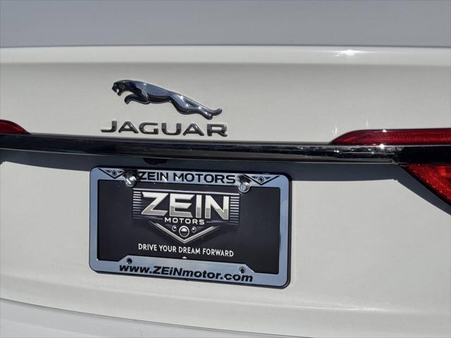 Photo of 2016 Polaris White Jaguar XF
