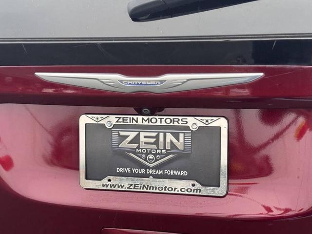 Photo of 2017 Red Chrysler Pacifica