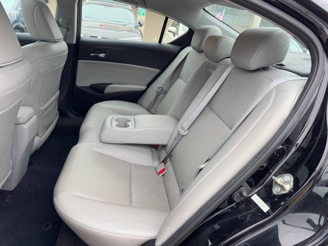 Photo of 2016 Crystal Black Pearl Acura ILX