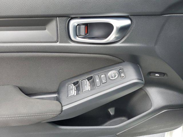Photo of 2025 Platinum White Honda Civic