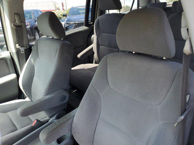 Photo of 2006 Silver Pearl Metallic Honda Odyssey